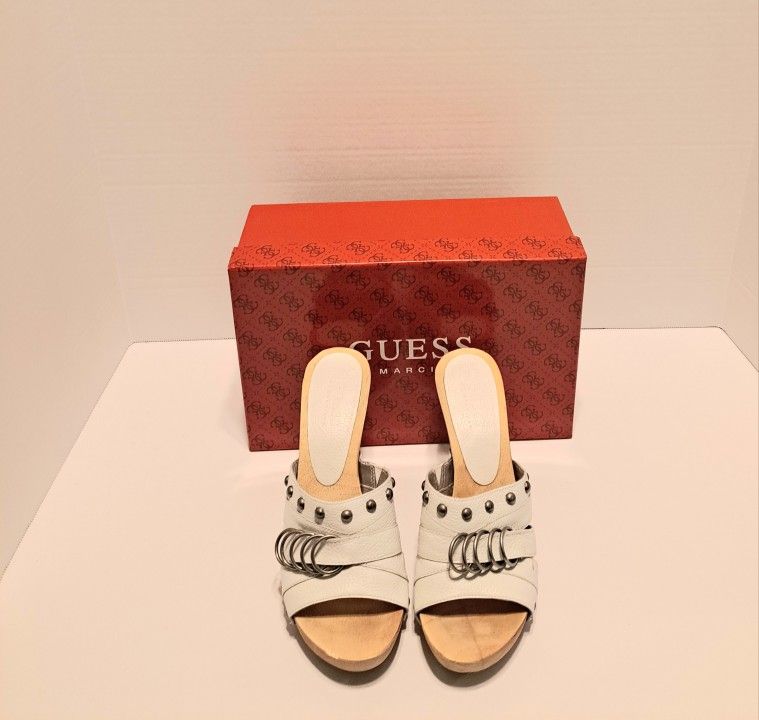 GUESS by Marciano “Reddy” White Leather Open Toe Clog Sandals – Size 6M