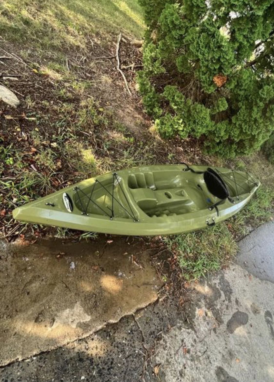 Discovery kayak 