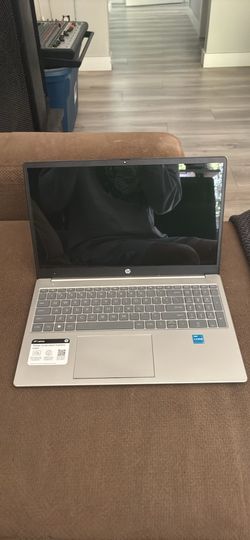 Touch screen Hp laptop 15