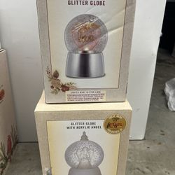 1 ANGEL & 1 HEART GLITTER GLOBES