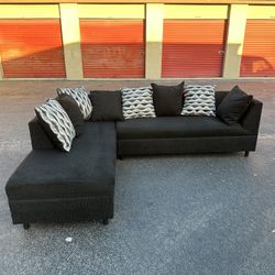 Super Comfy  Black Sectional Couch 🔥
