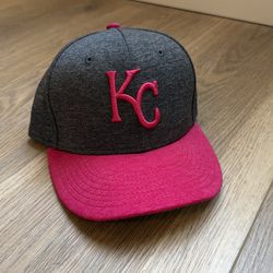 Kansas City Royals- new era hat - size 7