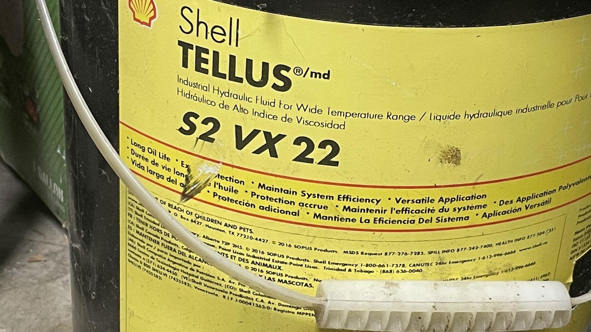 Shell TELLUS S2 VX 22 Hydraulic Oil 5 Gallons