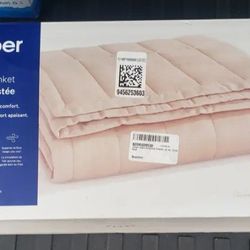 Casper Sleep Weighted Blanket, 15 lbs, Dusty Rose new selling for only $60 retails for $180 plus tax.

