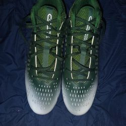 Size 14 Men's Under Armour Football Cleats