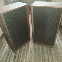 Pair Of Vintage KLH Model 23 Speakers Working