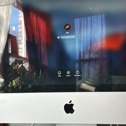 IMAC WITH KEYBOARD AND MOUSE
