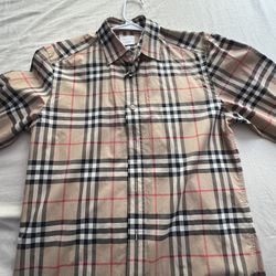 Men’s long Sleeve Burberry Shirt (Small) 