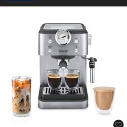 DeLonghi Classic Espresso Machine