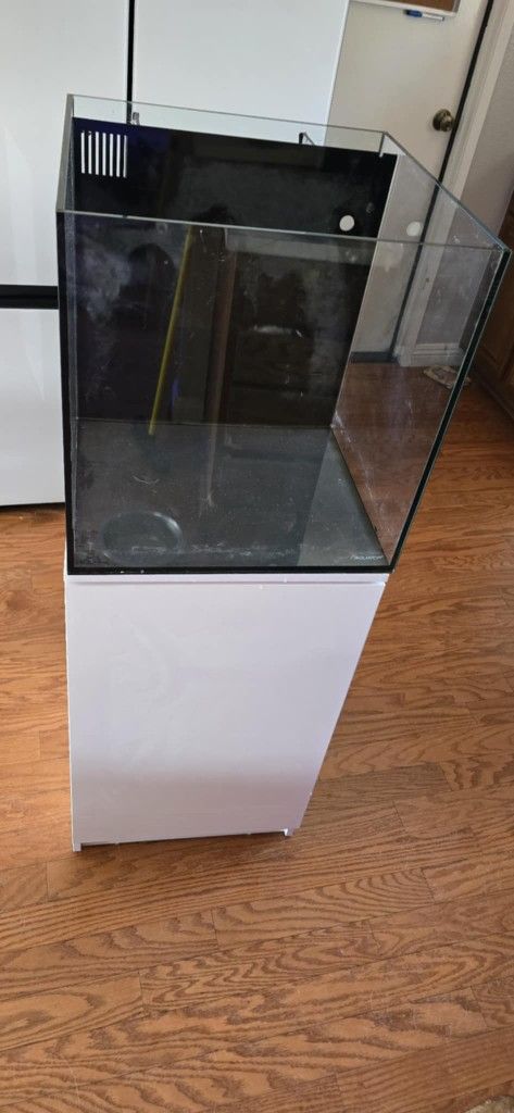 25gl Aquatop Rimless Aquarium w/ Stand