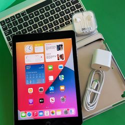 Apple IPad 6th Generation (9.7” Retina / Touch ID / IOS 17) 32GB with keyboard, pen & Accessories (128gb $199) 