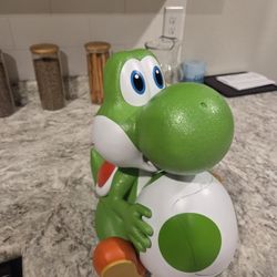 Yoshi Popcorn Bucket