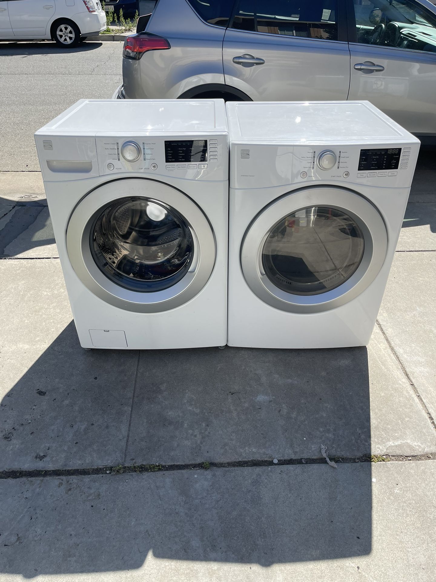 Kenmore Washer/Dryer (Gas dryer + Stackable) 30 Day Warranty 