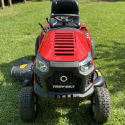 Troy-Bilt Riding Lawn Mower