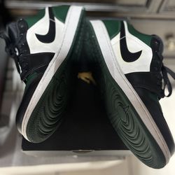 Air jordan low space green
