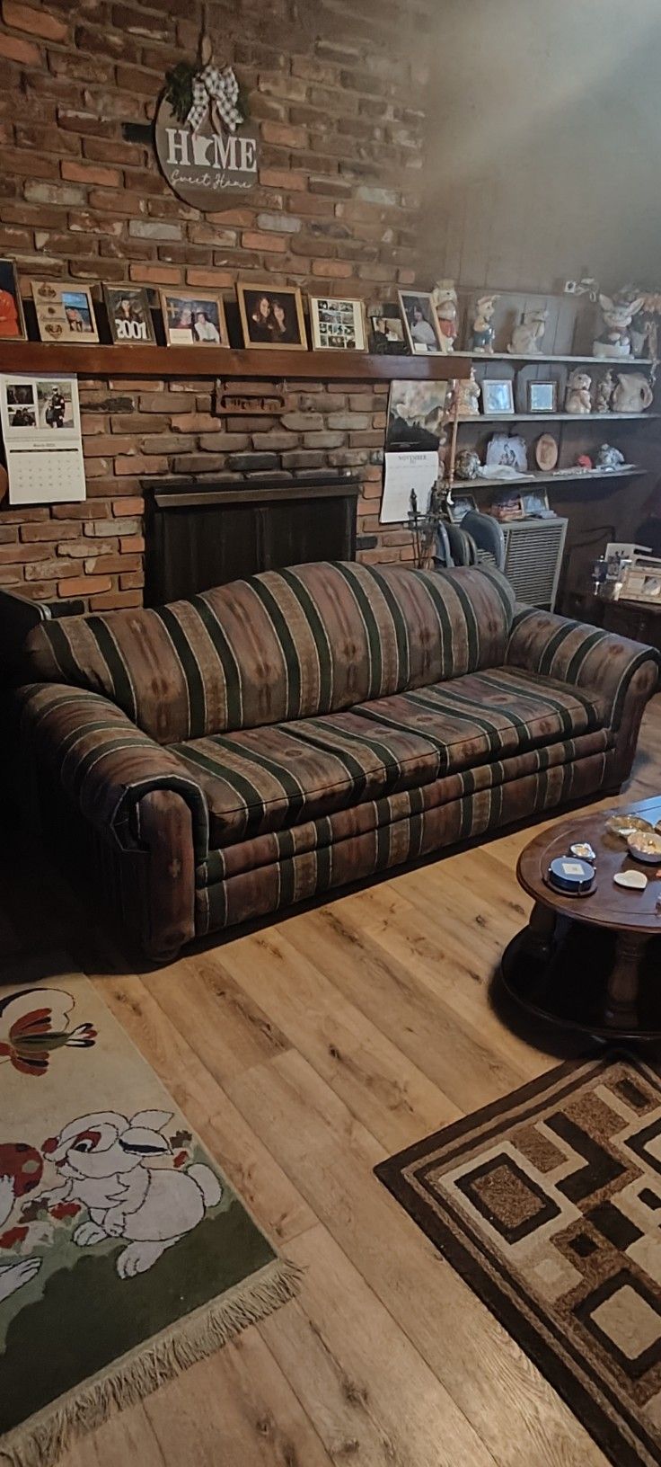 Couch With Pull Out Bed