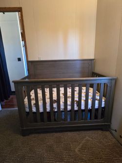 Simmons Kids SlumberTime Crib ’N’ More – Rustic Gray/Brown