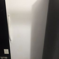 Free Delivery- Kenmore 21 Cu. Ft Freezer