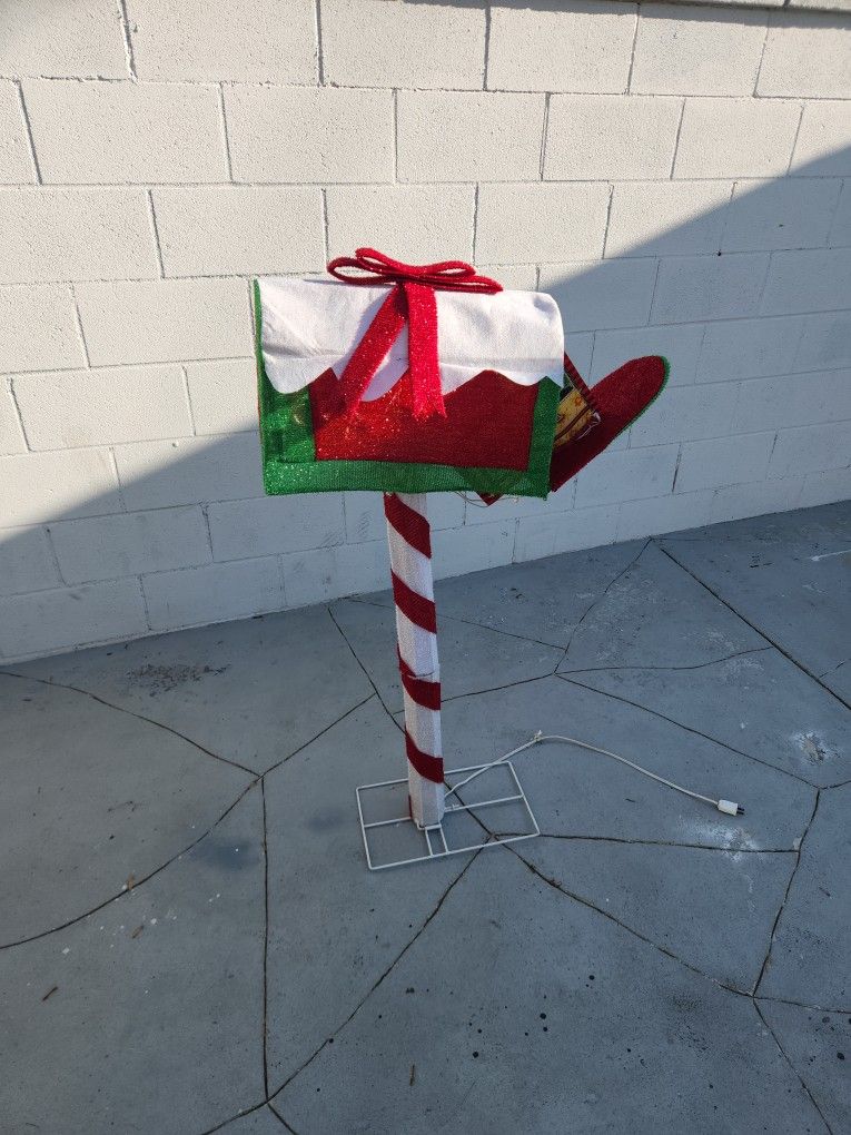 Christmas Mailbox Dec.