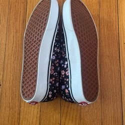 Vans- Classic Slip On Floral Covered Dusty