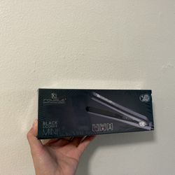 Black Mini Straightener