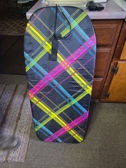 BOOGIE BOARD