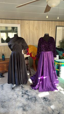 Vestidos El Negro Talla 14 Y El Morado Talla 20cada Uno $$50