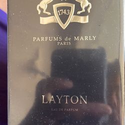 Men And Women Perfume 