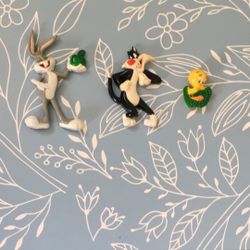 Three Cartoon Refrigerator Magnets Bugs Bunny, Sylvester The Cat And Tweety Bird