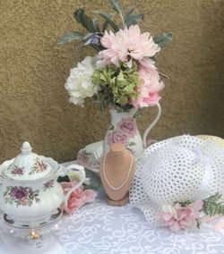 Tea cups