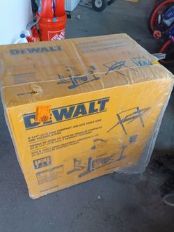 DEWALT
15 Amp Corded 8-1/4 in. Compact Jobsite Tablesaw with Compact Table Saw Stand