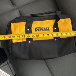 Dewalt Tool Bag 17 In