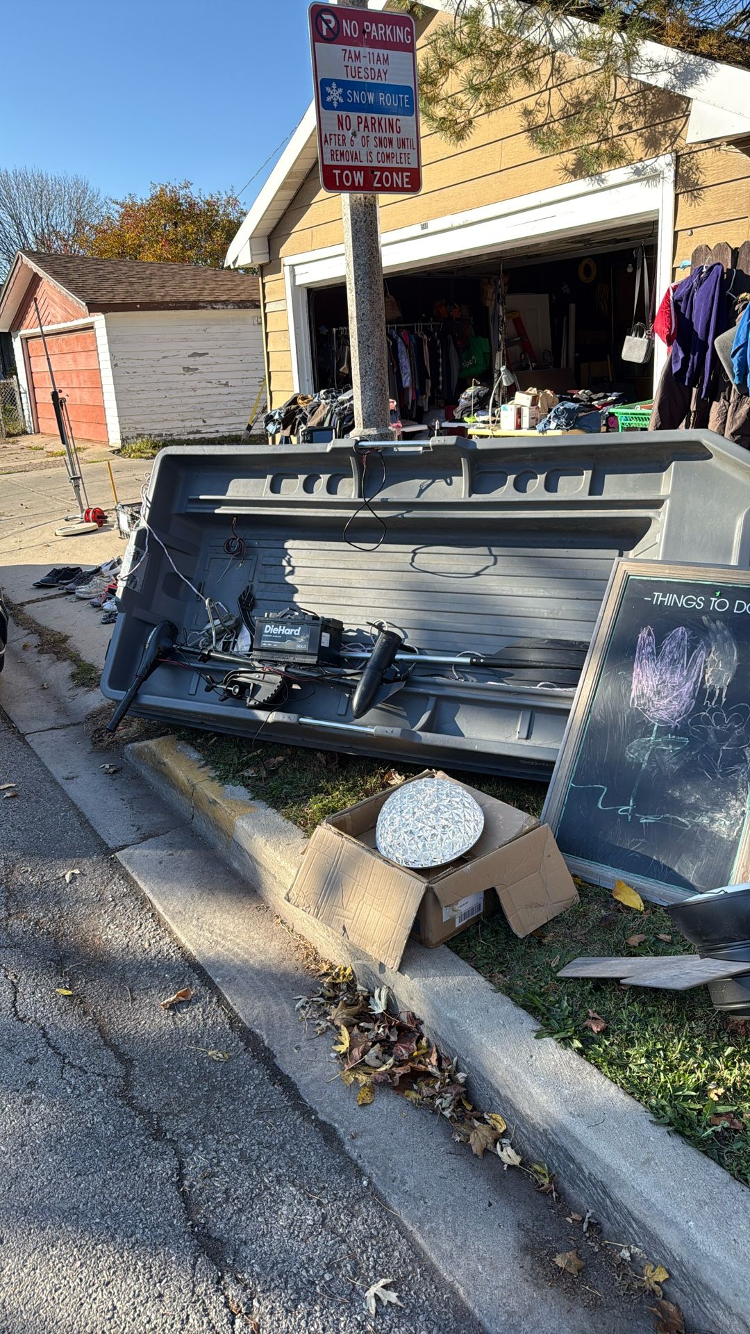 Sun Dolphin Sportsman 8’ W/ Battery, Minn Kota Endura 45, Garmin Striker 4 +