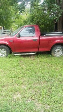 2000 Ford F-150 Standard transmission.
