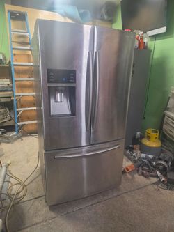 Samsung 26 cubic feet stainless french door REFRIGERATOR
