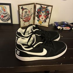 Nike Men’s Sz11