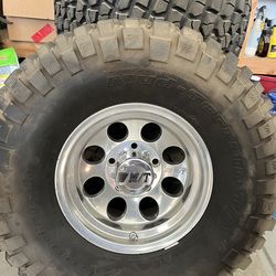 Micky Thompson Rims with 33inch tires