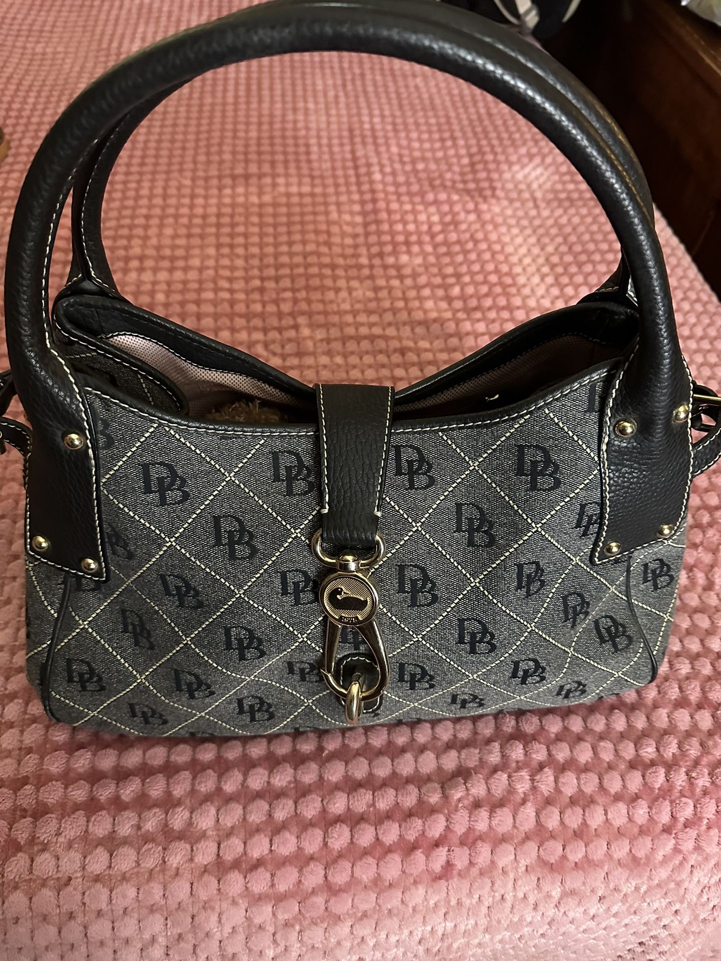 Dooney & Bourke Purse