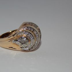 Heavy Vintage Style 14k Gold Ring With Diamonds. 