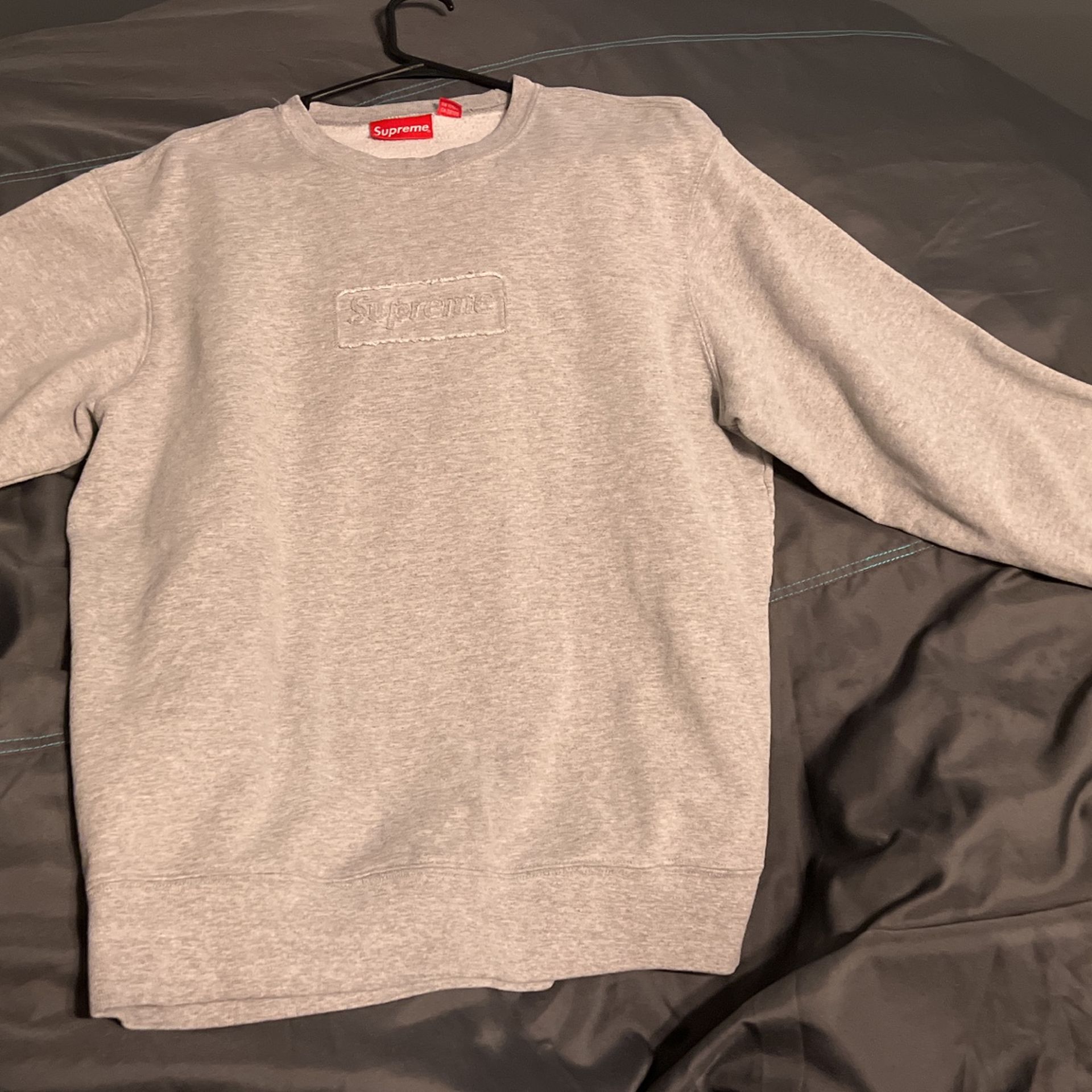 Supreme Crewneck Medium