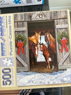 Bits and Pieces Horse Barn Christmas 500-Piece Puzzle