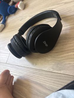 ZIHNIO Headphones