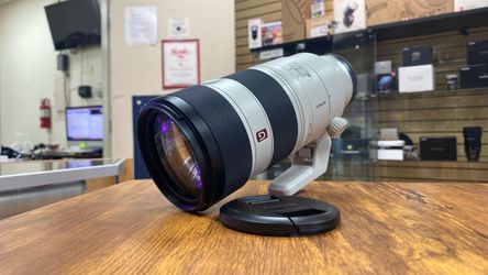 Sony FE 70–200mm f2.8 II