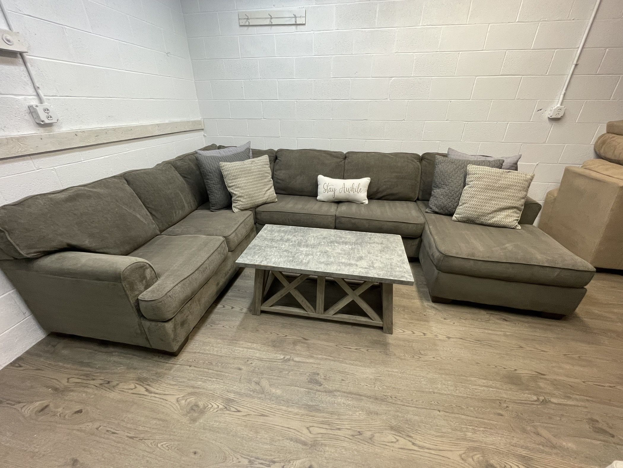 $650 Grey Sectional Couch. Delivery Available!