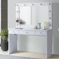 Vanity Desk