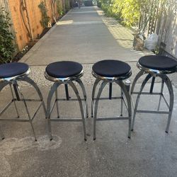 Bar / Counter Stools