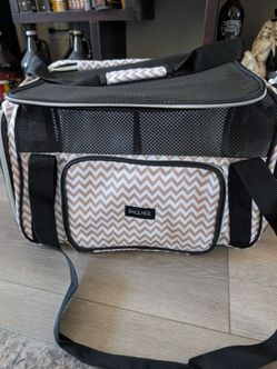 New pet carrier by Baghler