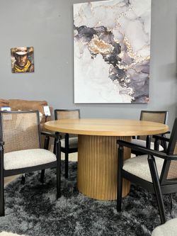  5-Piece Dining Set / Juego de comedor de 5 pizas