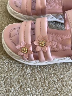Girl’s shoes, size 12