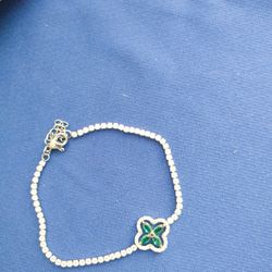 Brand new emerald & cz four leaf clover chain bracelet